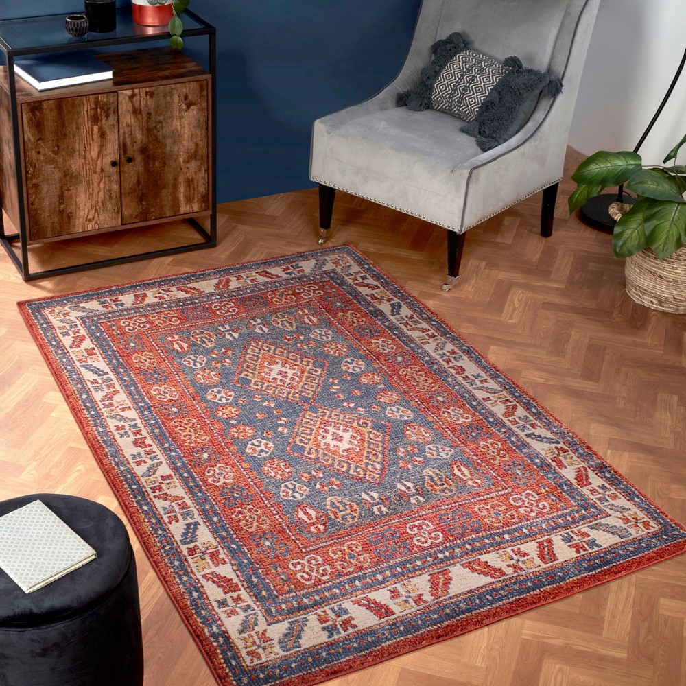 Orient rugs in 2520 Navy by URCO